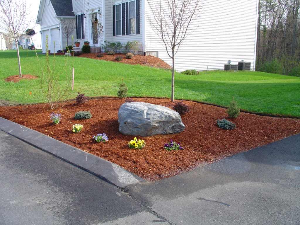 walkways and driveways -04L7 Lawn Fertilizer Service